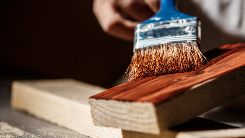 Impregnanti e finiture per legno